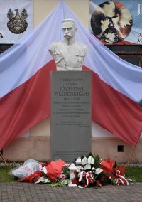 Dla Niepodległej